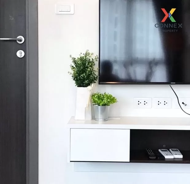 FOR SALE condo , The Base Park East Sukhumvit 77 , Duplex , corne